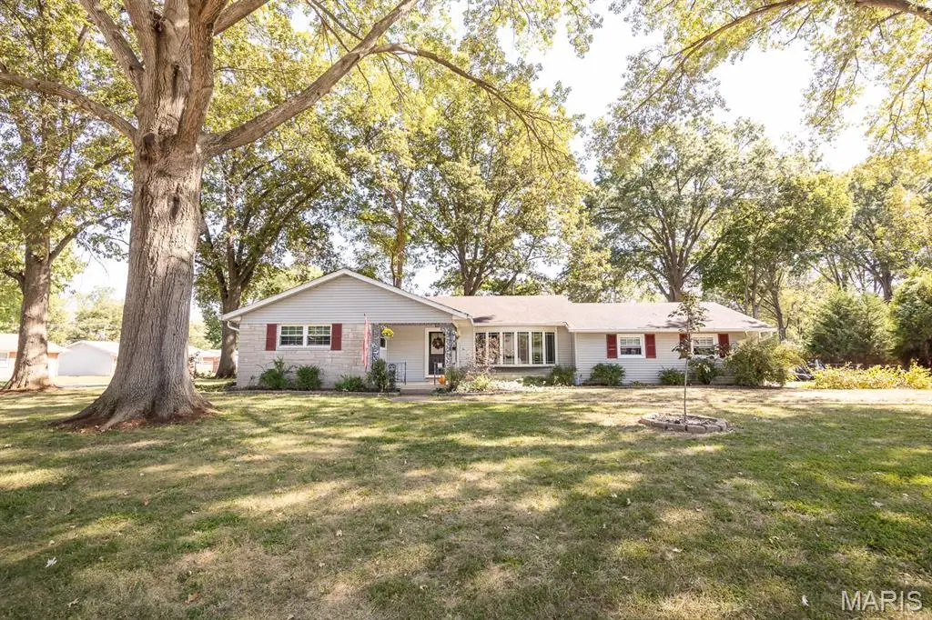 330 Grant Drive, Mascoutah, IL 62258 - Image #1