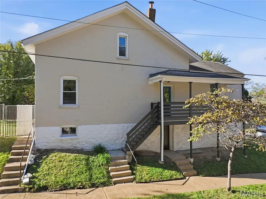 5200 Dewey Avenue, Saint Louis, MO 63116 - Image #2