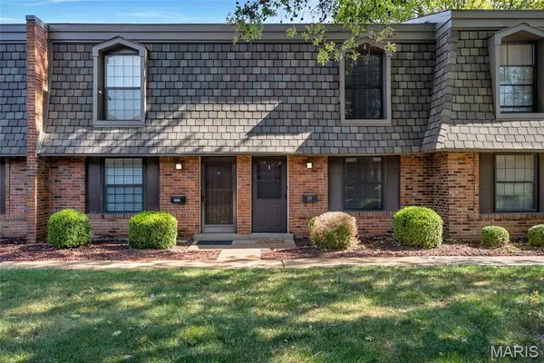 4259 Burnett Walk, St Louis, MO 63125