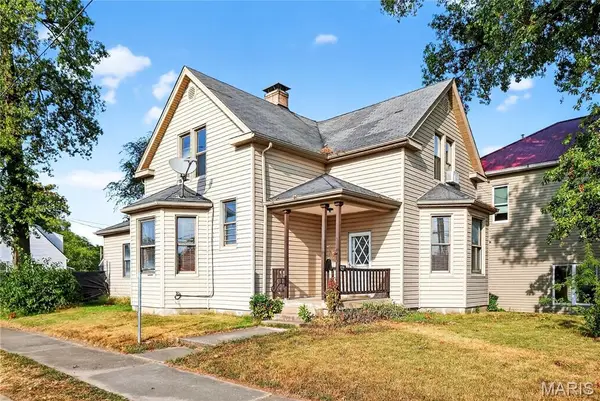 200 Walnut Street, Okawville, IL 62271