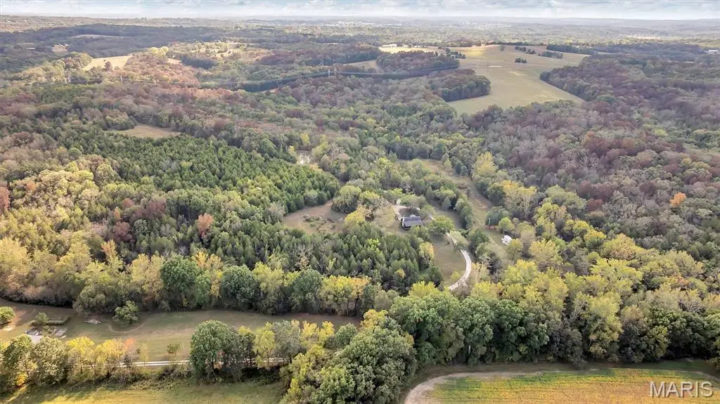 130 Rolling Hills Drive, Washington, MO 63090 - Image #1