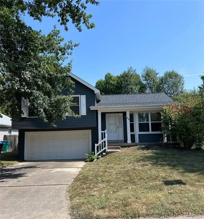 24 Queensboro Drive, Saint Peters, MO 63376 - Image #1