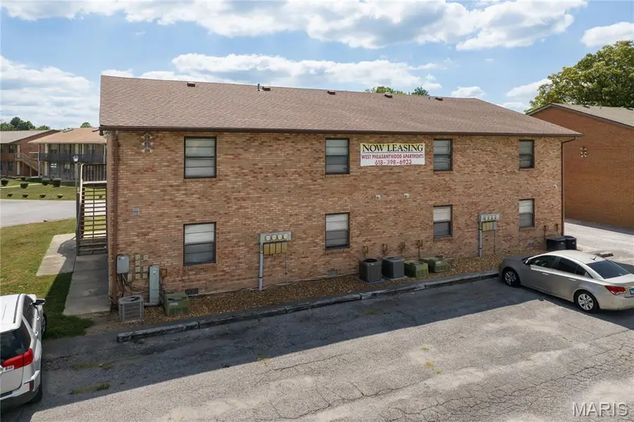 1 Pheasantwood Drive, Belleville, IL 62226 - Image #3