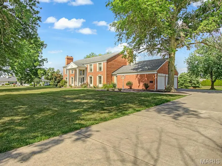 4057 Bur Oak Drive, Smithton, IL 62285 - Image #3