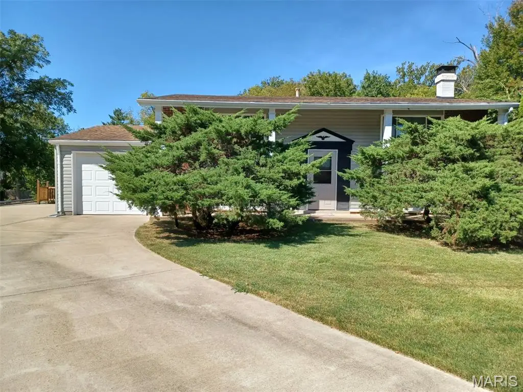2229 Murray Forest Drive, Maryland Heights, MO 63043 - #1