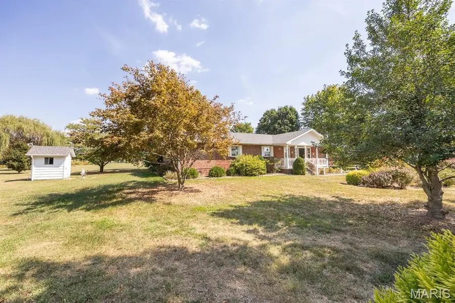 1112 N County Road, Mascoutah, IL 62258 - Image #3