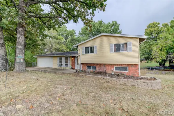 10 Park Circle, O'Fallon, MO 63366