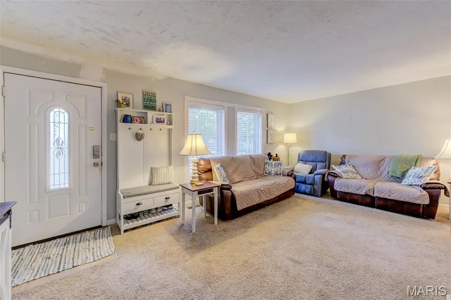 10 Park Circle, Ofallon, MO 63366 - #2