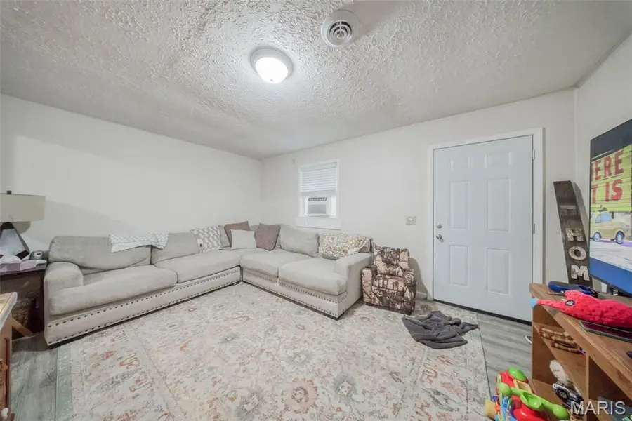 15020 Hackney Drive, Saint Robert, MO 65584 - Image #3