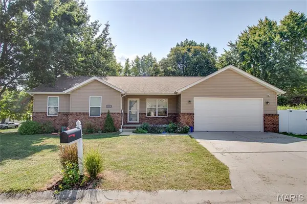 629 School Avenue, East Alton, IL 62024