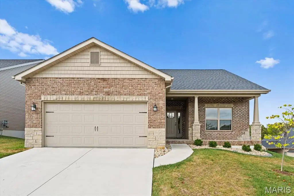 8085 Villa Valley Lane, Caseyville, IL 62232 - Image #1