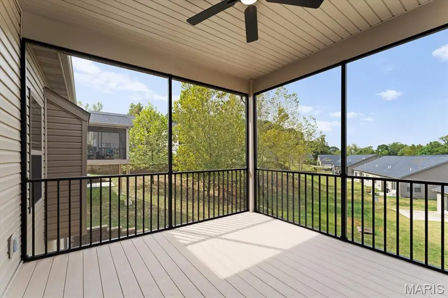 8085 Villa Valley Lane, Caseyville, IL 62232 - Image #3