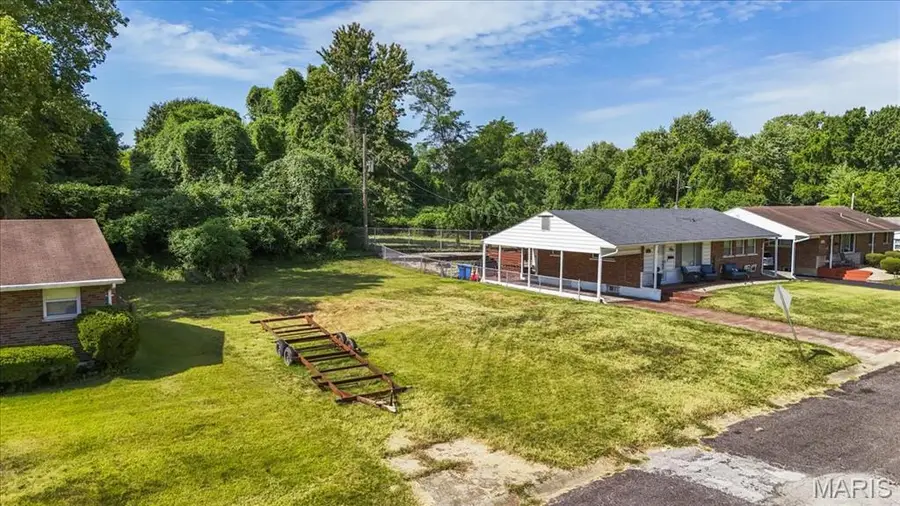 7320 Esterbrook Drive, Saint Louis, MO 63136 - Image #2