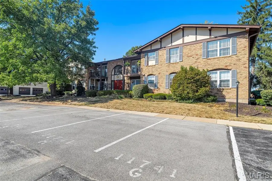 11741 Casa Grande Drive #G, Saint Louis, MO 63146 - Image #3