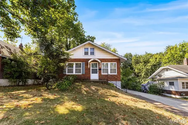 8822 Olden Avenue, St Louis, MO 63114