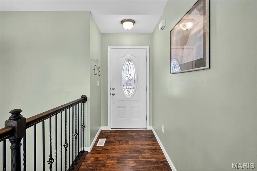 1126 Castle Green Drive, Waterloo, IL 62298 - Image #2