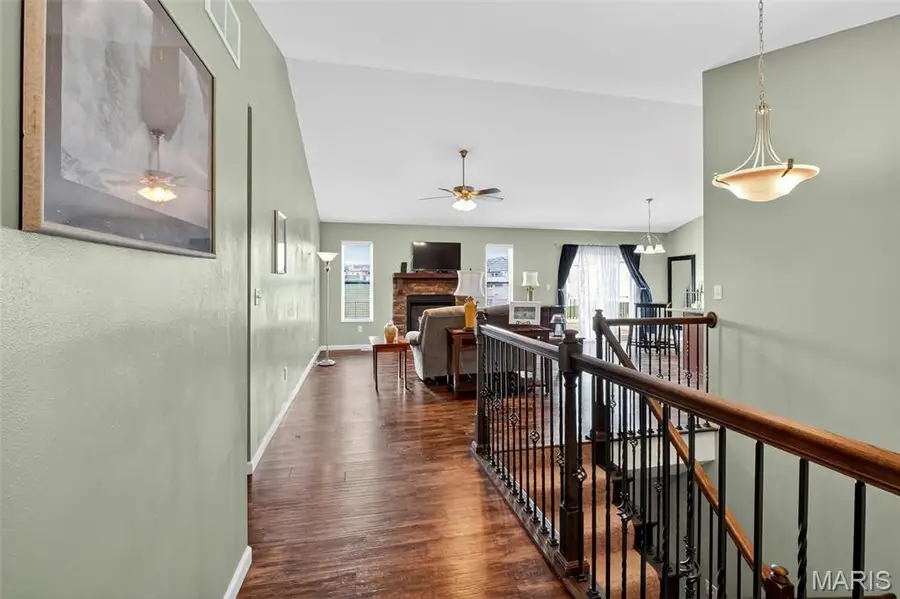 1126 Castle Green Drive, Waterloo, IL 62298 - Image #3