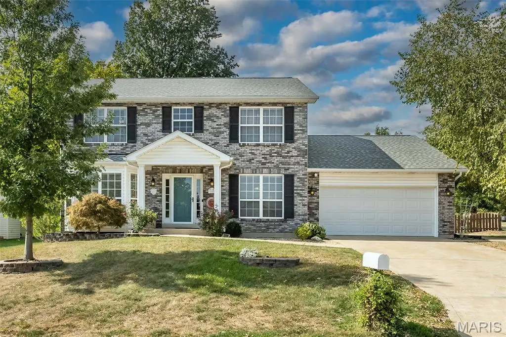 999 Reddington Oaks Court, Saint Charles, MO 63304 - Image #1