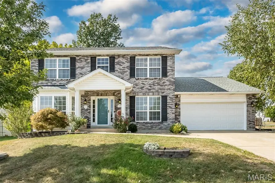 999 Reddington Oaks Court, Saint Charles, MO 63304 - Image #2