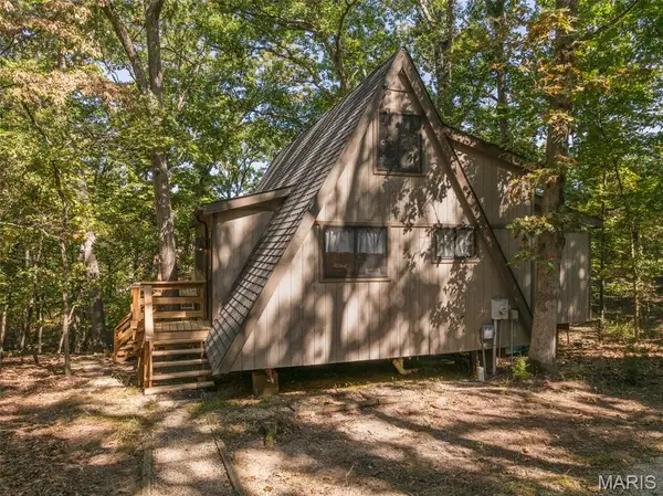 1126 Mitten Ridge Drive, Innsbrook, MO 63390