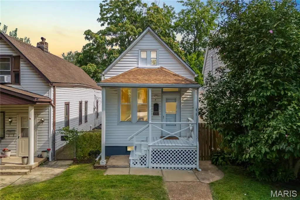 4263 Connecticut Street, Saint Louis, MO 63116 - #1