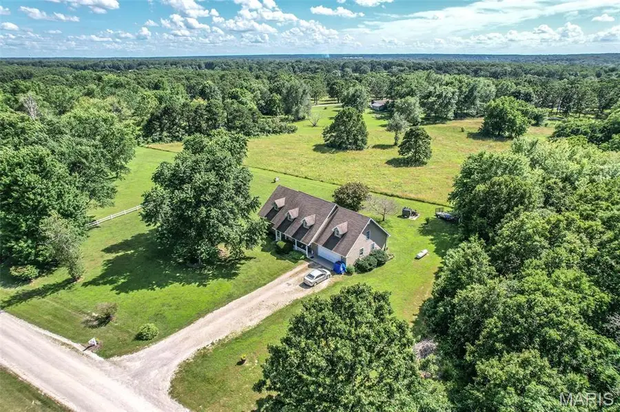 31201 Osborn Drive, Lebanon, MO 65536 - Image #3