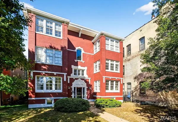 4317 Maryland Avenue #2E, St Louis, MO 63108