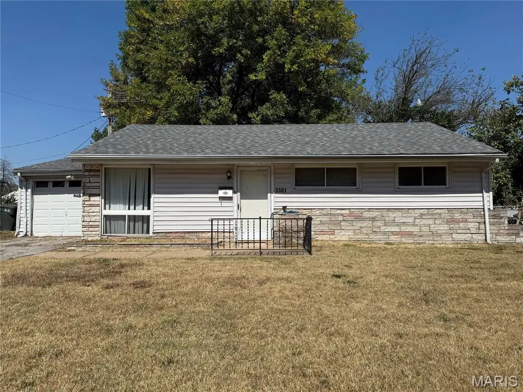 5501 Winchelsea Drive, Saint Louis, MO 63121 - Image #1
