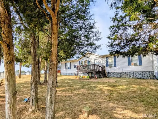 4050 Crest Drive, House Springs, MO 63051