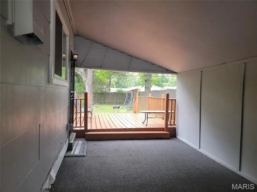 10525 Lord Drive, Castle Point, MO 63136 - Image #3