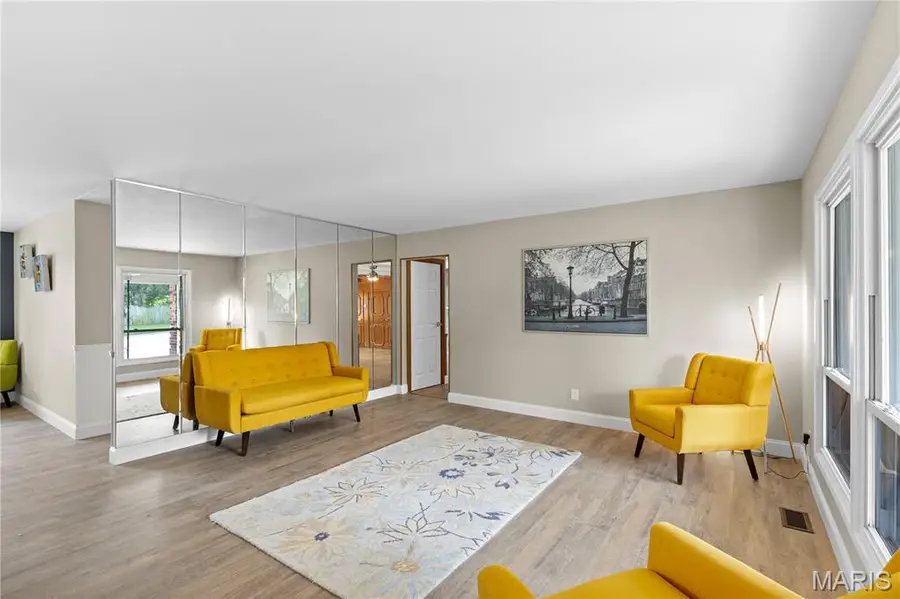 3475 Stonehaven, Florissant, MO 63033 - Image #2