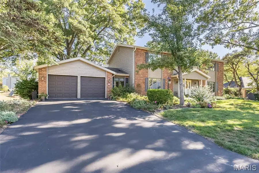 1620 Chalmers Drive, Chesterfield, MO 63017 - Image #2