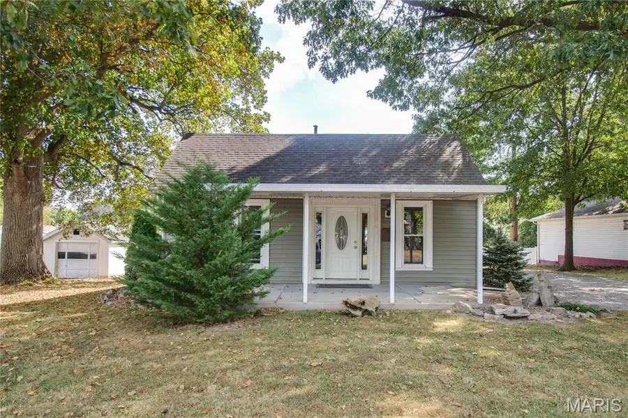 911 Sumner, Jerseyville, IL 62052 - Image #3