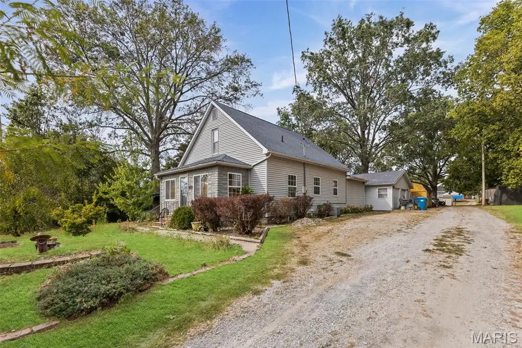 204 E Kavanaugh Street, Pocahontas, IL 62275 - Image #1