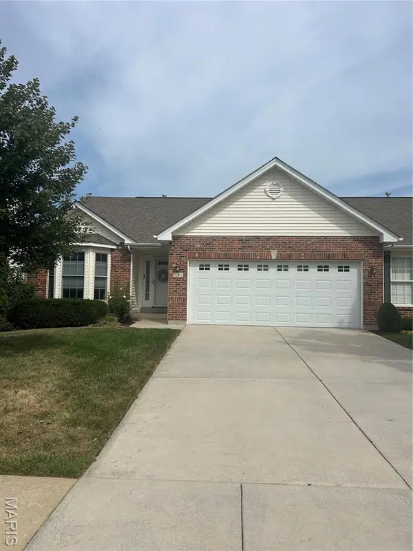 5 Arborgate Drive #69A, St Peters, MO 63376