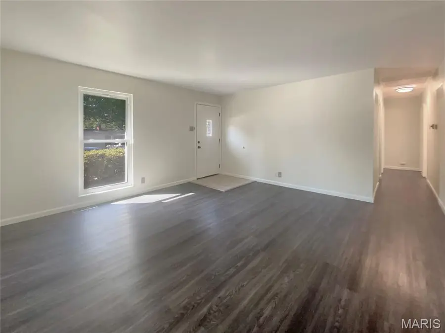 11525 Ivy Green Drive, Bridgeton, MO 63044 - Image #2