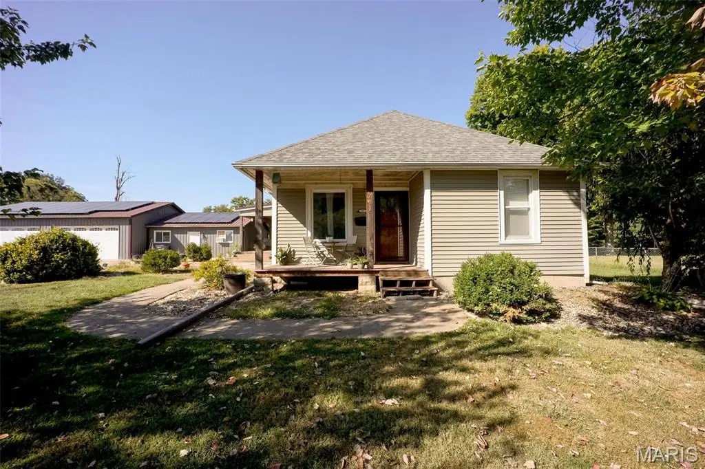709 Henry Street, Jerseyville, IL 62052 - Image #1