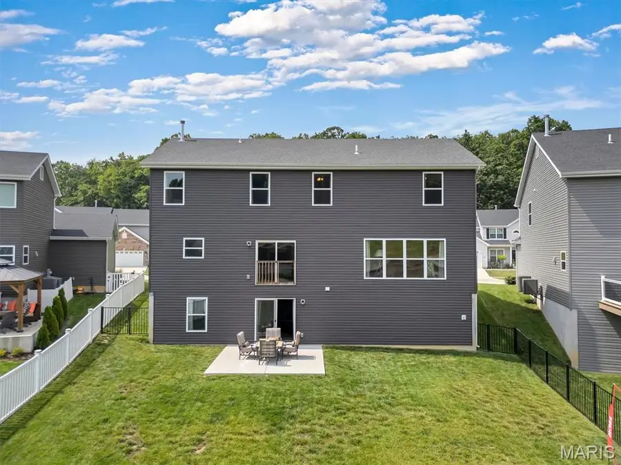 5034 Corisande Woods Drive, Fenton, MO 63026 - Image #3