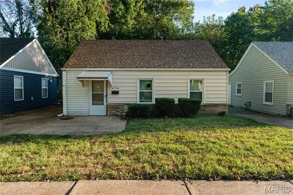 6736 Vernon Avenue, St Louis, MO 63130