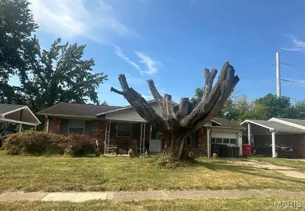 2216 Foggy Bottom Drive, Florissant, MO 63031