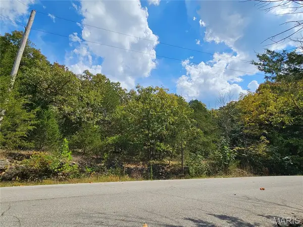 10020 Waterford Drive, Hillsboro, MO 63050