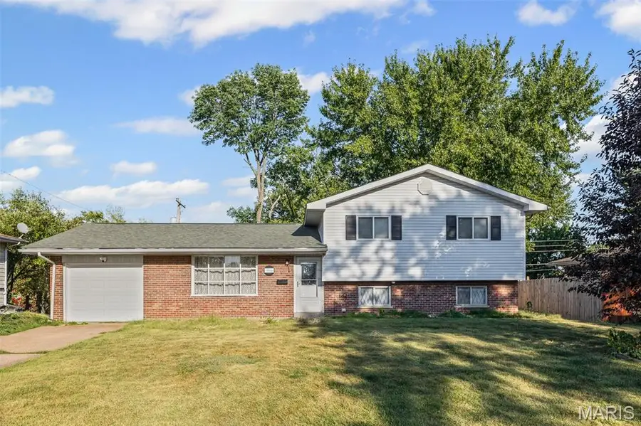 20 Chaucer Drive, Belleville, IL 62226 - Image #2