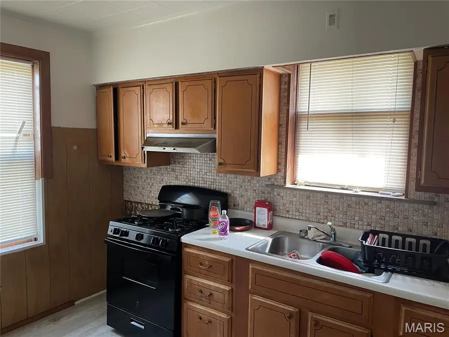 1047 Veronica, Saint Louis, MO 63147 - Image #2