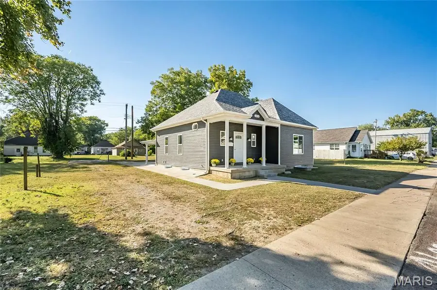 323 Church Street, East Alton, IL 62024 - Image #2