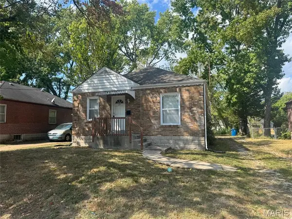 37 Lee Avenue, Ferguson, MO 63135