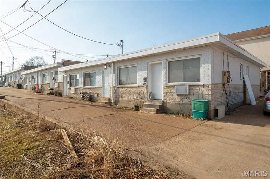 8009 Gravois Road, Saint Louis, MO 63123 - Image #2