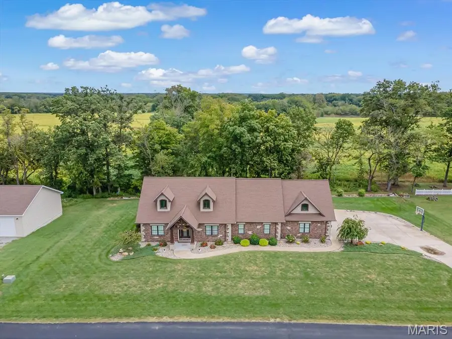 432 Indian Trail Drive, Pinckneyville, IL 62274 - Image #3