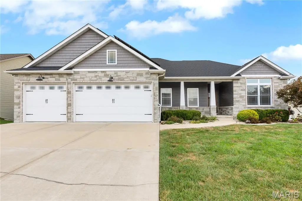 1844 Crimson Oak Drive, Maryville, IL 62062 - Image #1