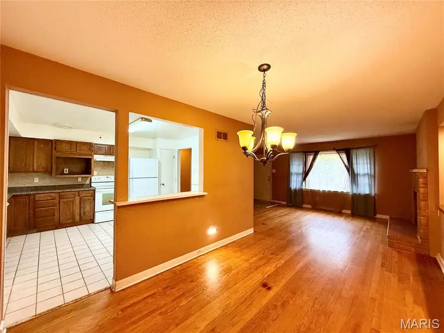 931 Thatcher Avenue, Saint Louis, MO 63135 - Image #3