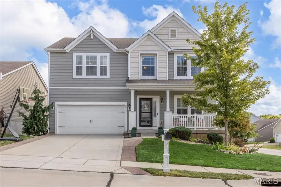 2022 Lynwood Ridge Drive, Lake Saint Louis, MO 63367 - Image #2